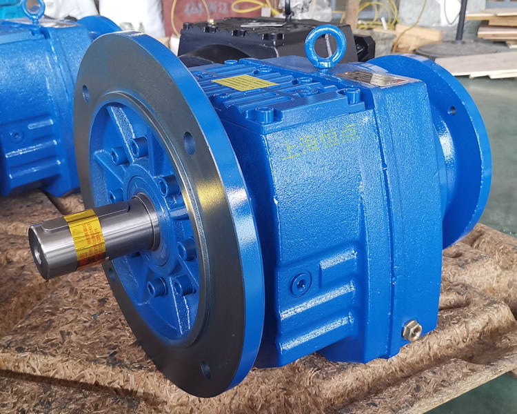 RF87減速機，輸入配法蘭B5端蓋，立式法蘭輸出，實物照片